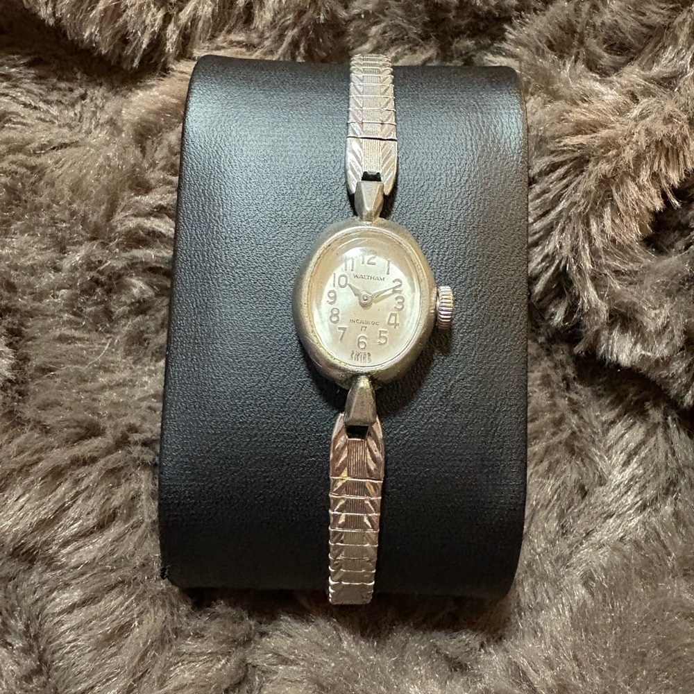Vintage Silver Watch with Textured Band